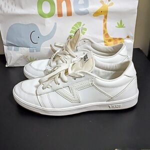 Vans Classic White Low-Top Sneakers